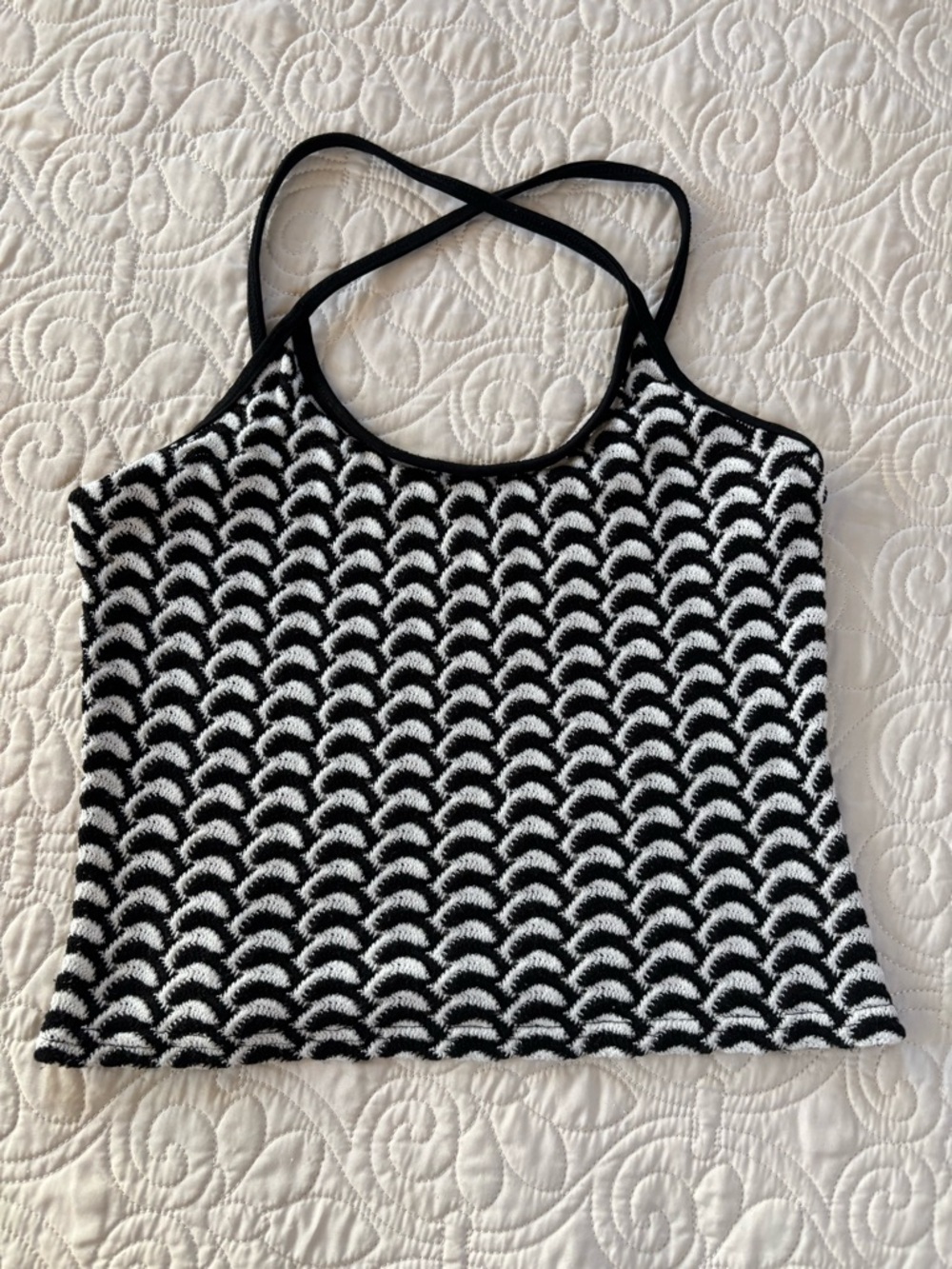 C&A Black and White Scallop Knit Cross-Back Camisole Top